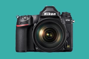 Review Nikon D780