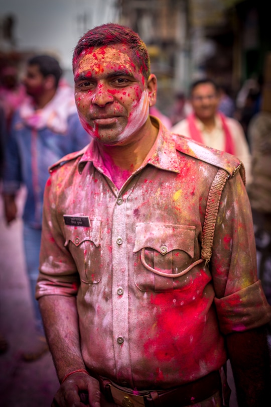 Tour Fotografico grupal a India con Nacho Marlats Holi Festival Mathura Vridaban polvo de colores Los Fotonautas