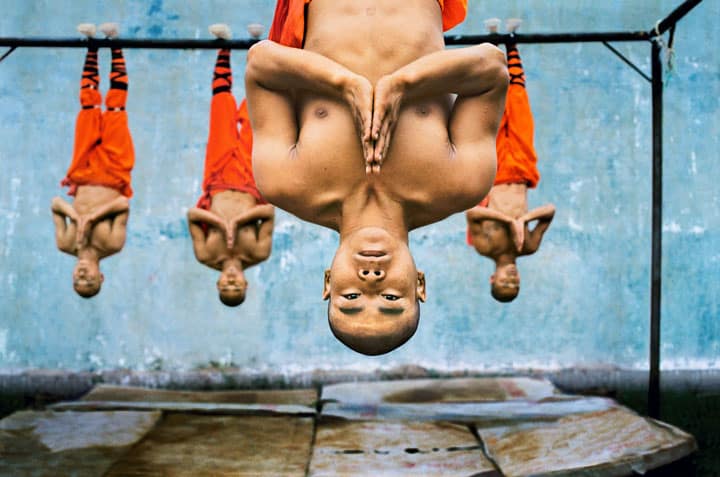 monjes colgados china steve mccurry